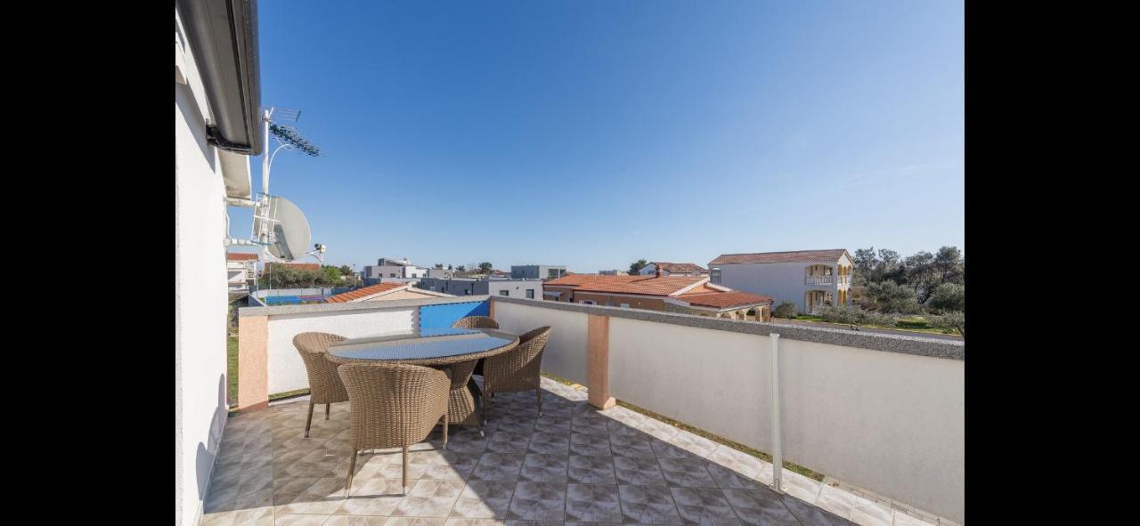 Aurum Luxury Apartments Vir Dış mekan fotoğraf