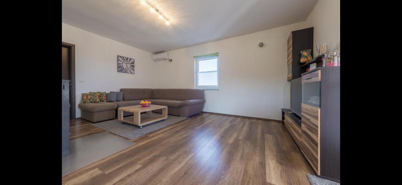 Aurum Luxury Apartments Vir Dış mekan fotoğraf