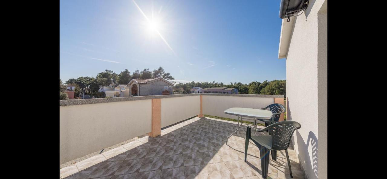 Aurum Luxury Apartments Vir Dış mekan fotoğraf