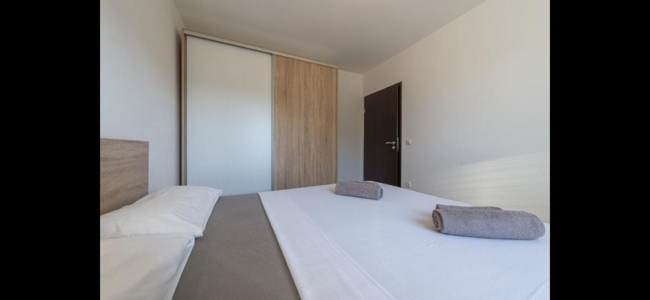 Aurum Luxury Apartments Vir Dış mekan fotoğraf